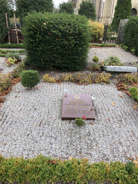 Grave number: UK 3    53E, 53F