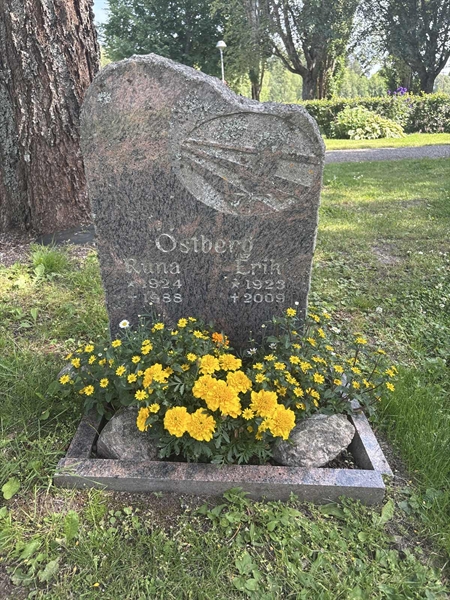 Grave number: H 9   102-103