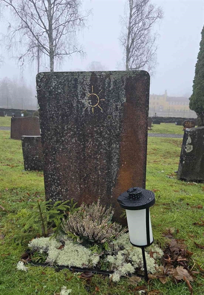 Grave number: 1 X   195-196