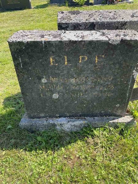 Grave number: N 5 1   115