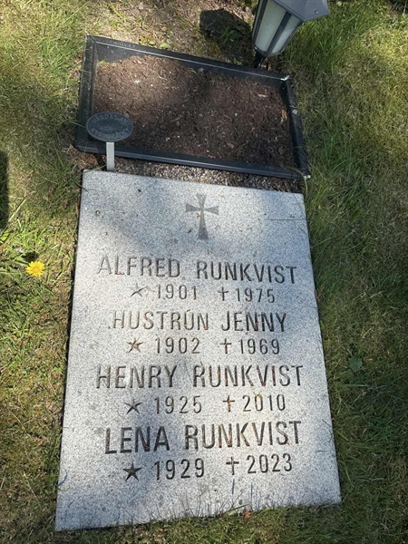 Grave number: 1 NH   268
