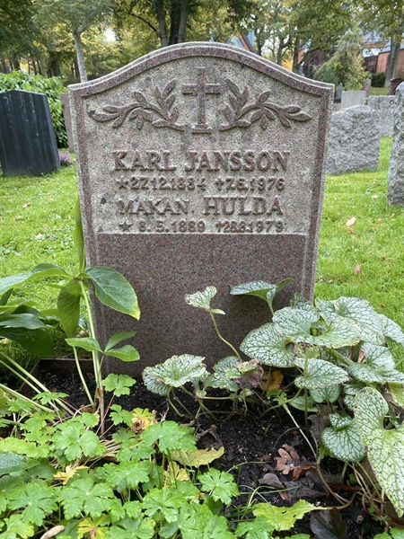 Grave number: 1 H   133