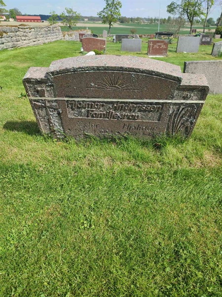 Grave number: TY NKÖ   511-512