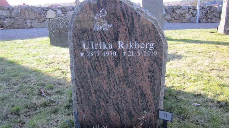 Grave number: KG C    71