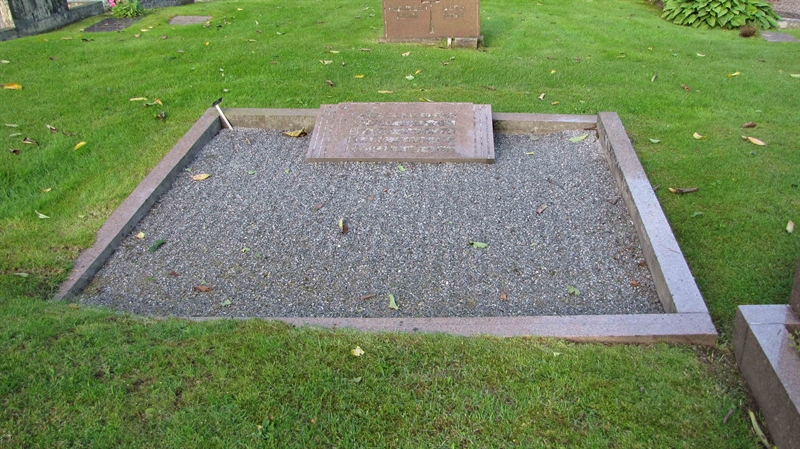 Grave number: HG SVALA   738, 739