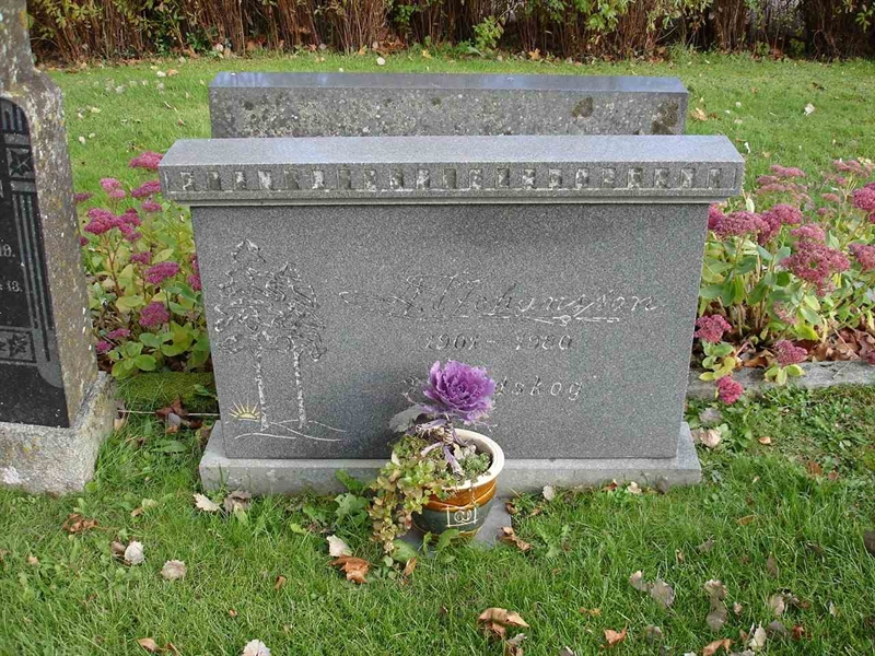 Grave number: FN V    18