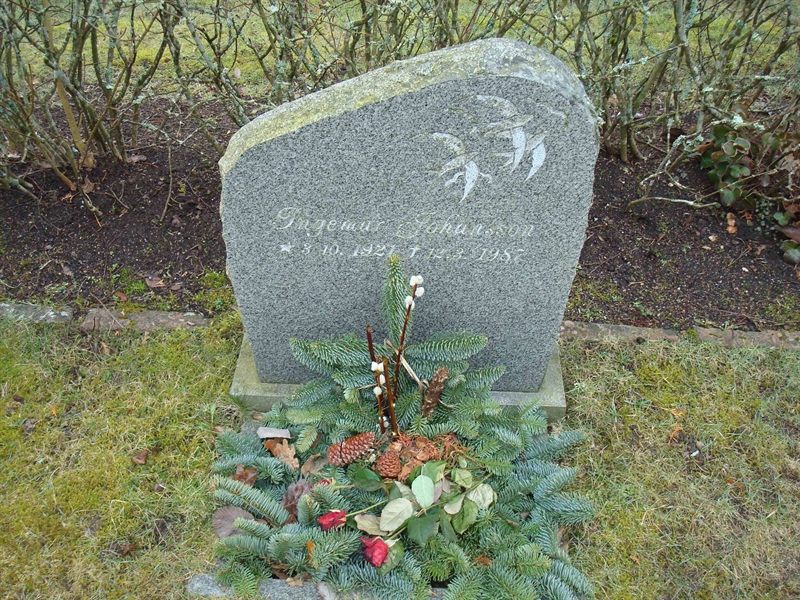 Grave number: BR F    17