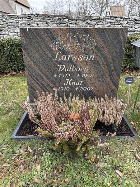 Grave number: G A 49