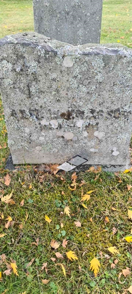 Grave number: M H   73