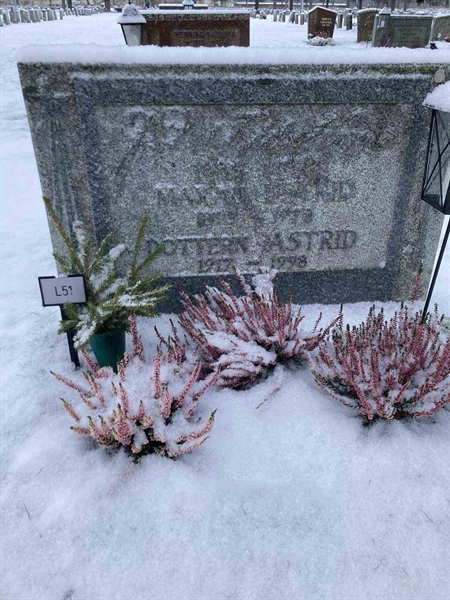 Grave number: 1 NL    51