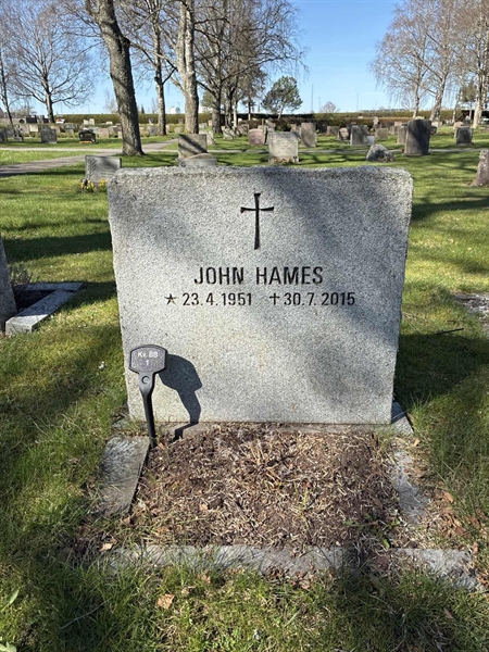 Gravnummer: 22 BB     1