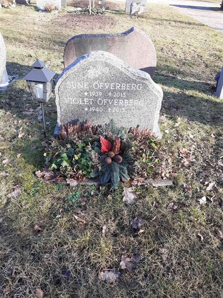 Gravnummer: 1 J    85, 86