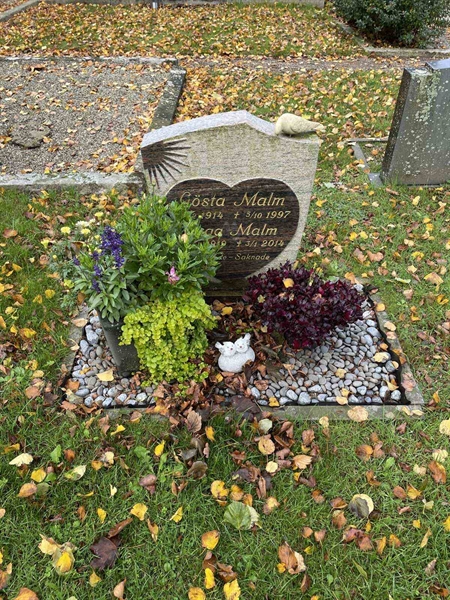 Grave number: ÖV B    11