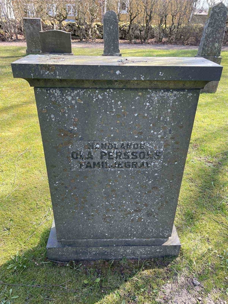 Grave number: Ä G C    13