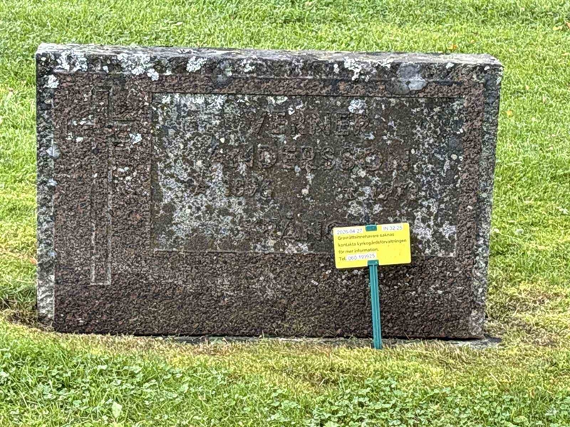 Grave number: IN 32    25