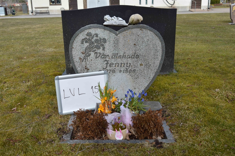 Grave number: LV L    15