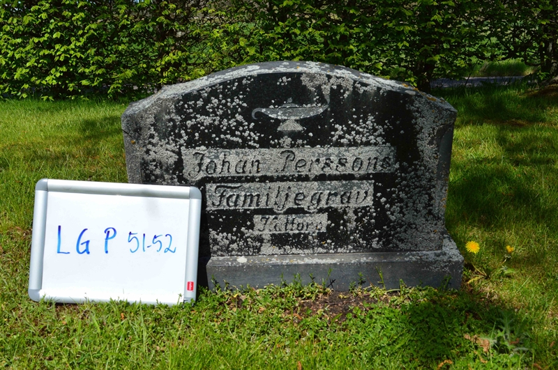 Grave number: LG P    51, 52