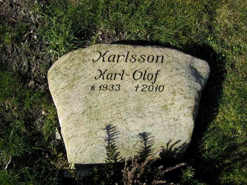 Grave number: LK 1  30302-30307