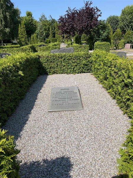 Grave number: NK VI    83