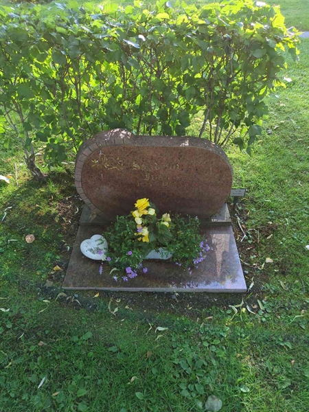 Grave number: 1 10    43-44