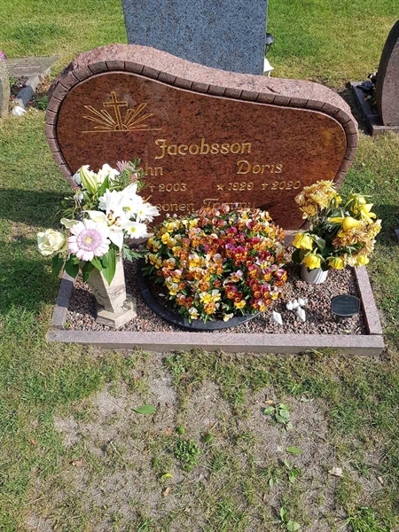 Grave number: 01  4044