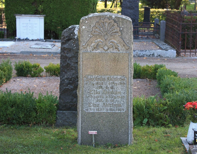 Grave number: Ö 16i   190, 191, 192