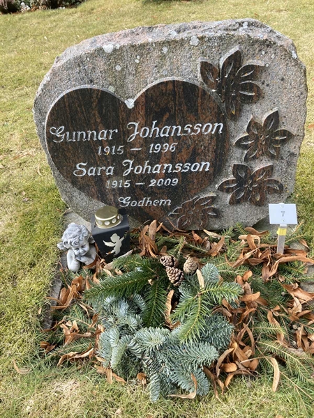 Grave number: Ö GK AB     7