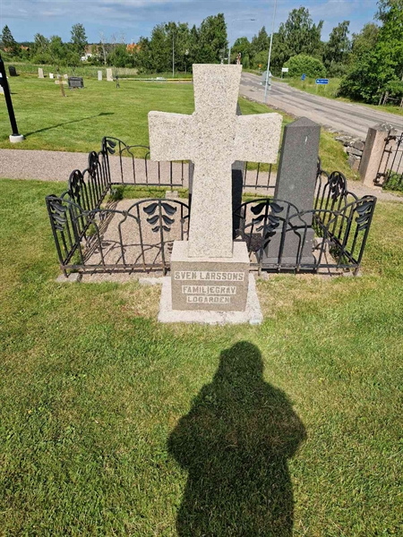 Grave number: 05 R   19