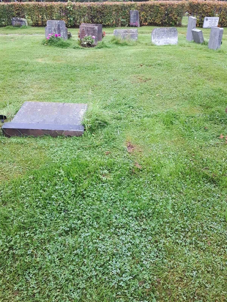 Grave number: NK F B  1022