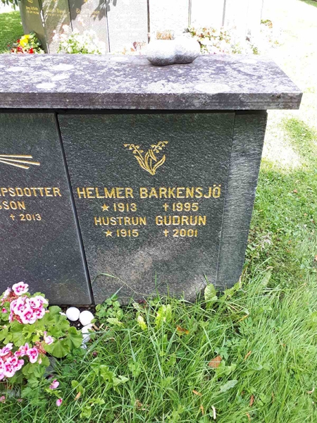 Gravnummer: GK U 4   296