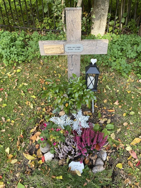 Hautatunnus: 1 H   241