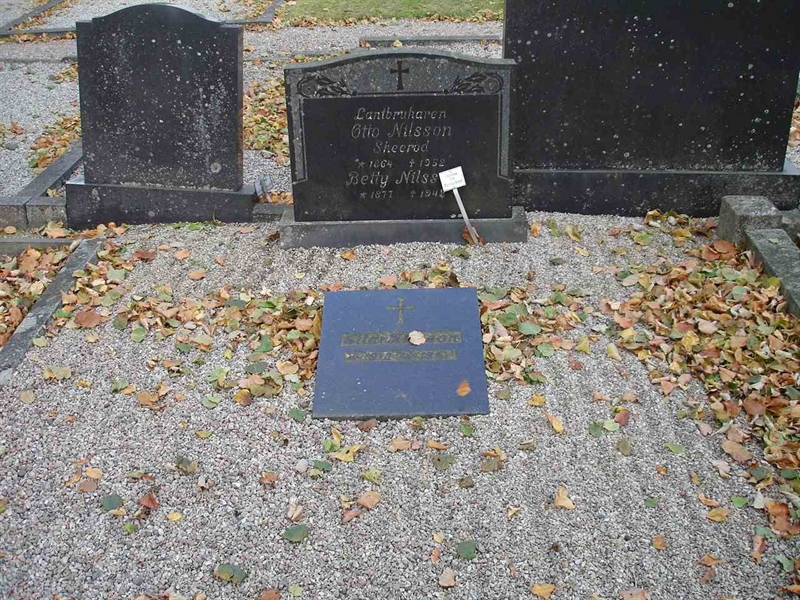 Grave number: FG A     7, 8