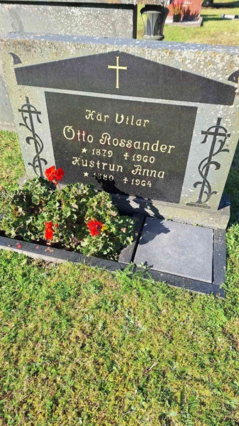 Grave number: VN D   106-107