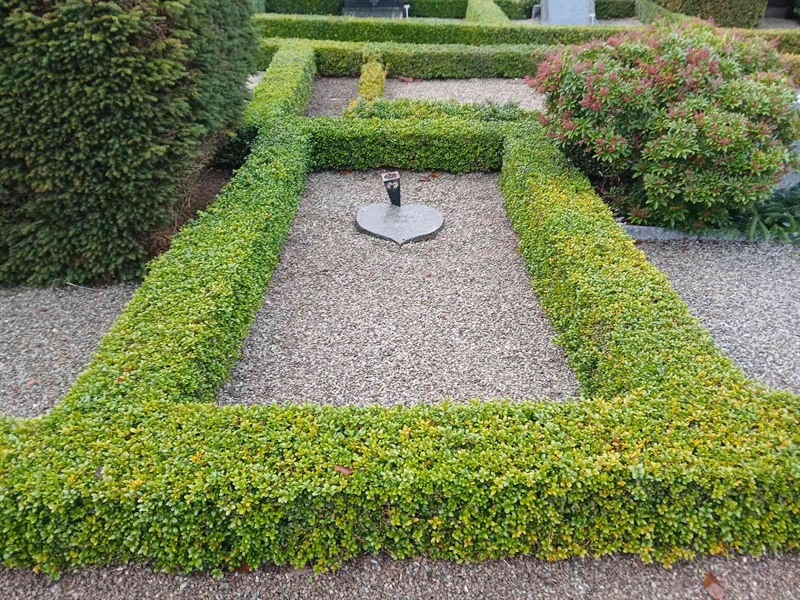 Gravnummer: Si J   117