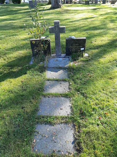 Grave number: Fr 7   465-467