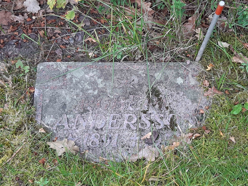 Grave number: NO 25  1033