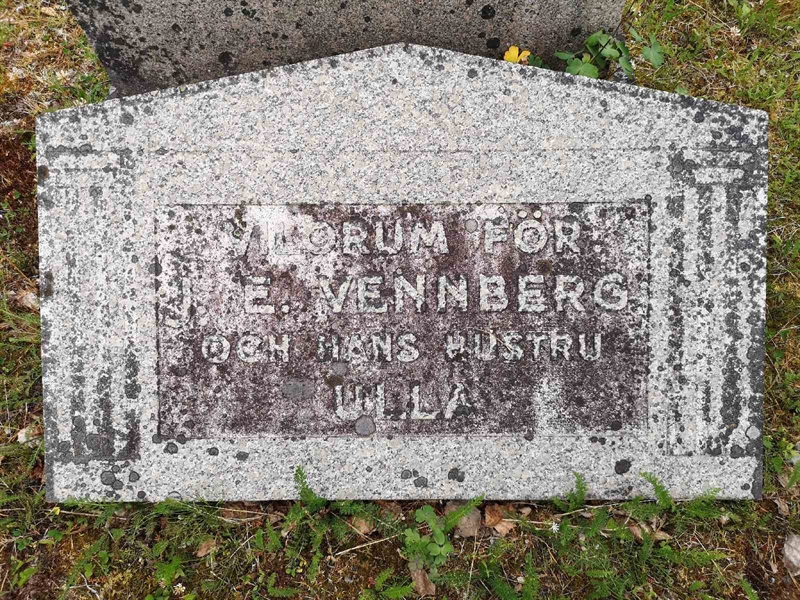 Hautatunnus: SK L     7