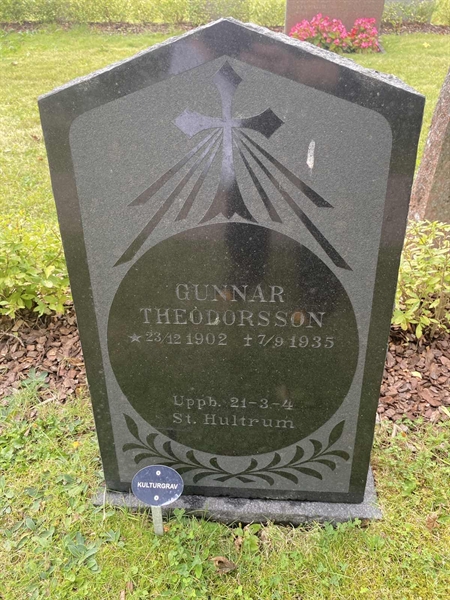 Grave number: 07 4   297