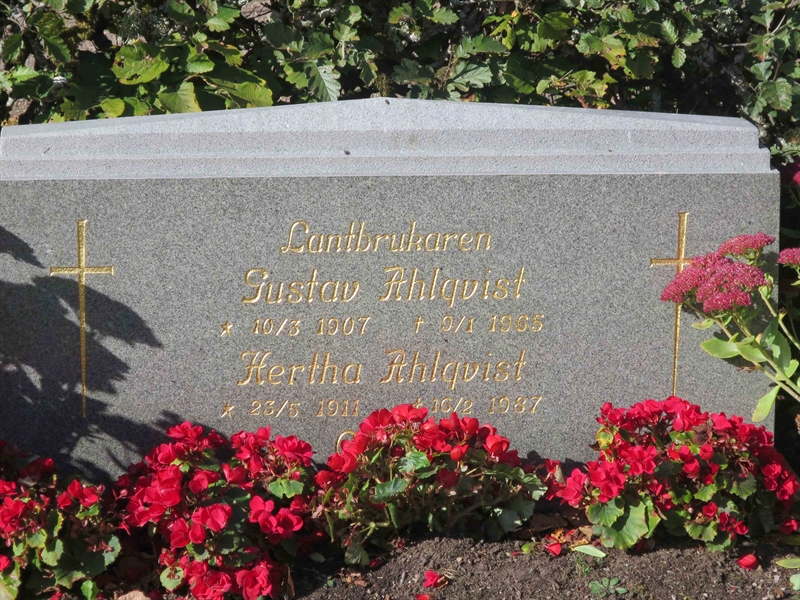 Grave number: HK J    49, 50