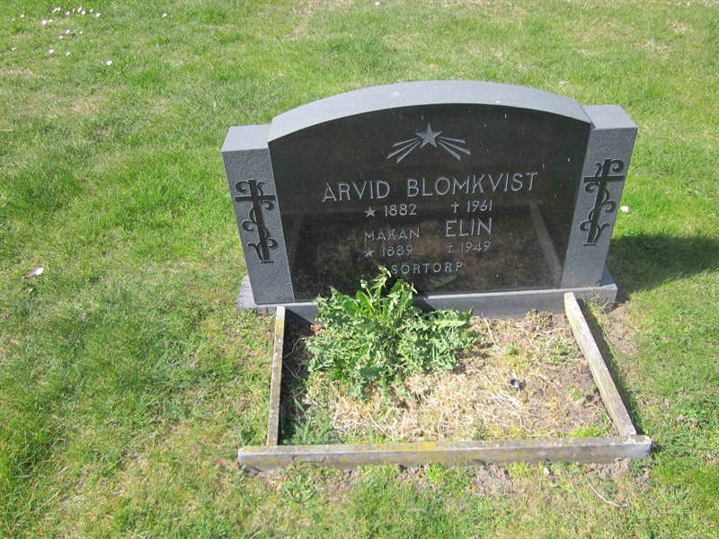 Grave number: 04 C  117, 118