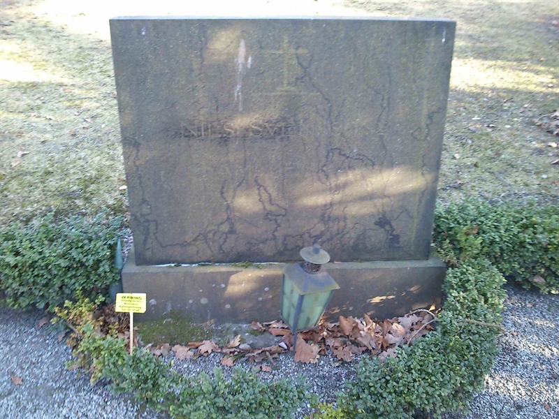 Grave number: Kg XII     3B