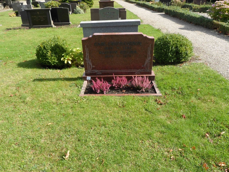Grave number: SK J    39, 40