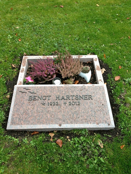 Grave number: 1 3 U1   173E