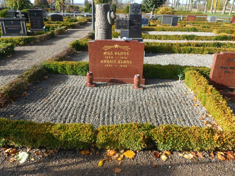 Grave number: ÖT GVK1I    16, 17, 18