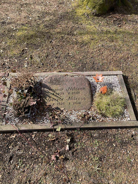 Grave number: VV 1   537