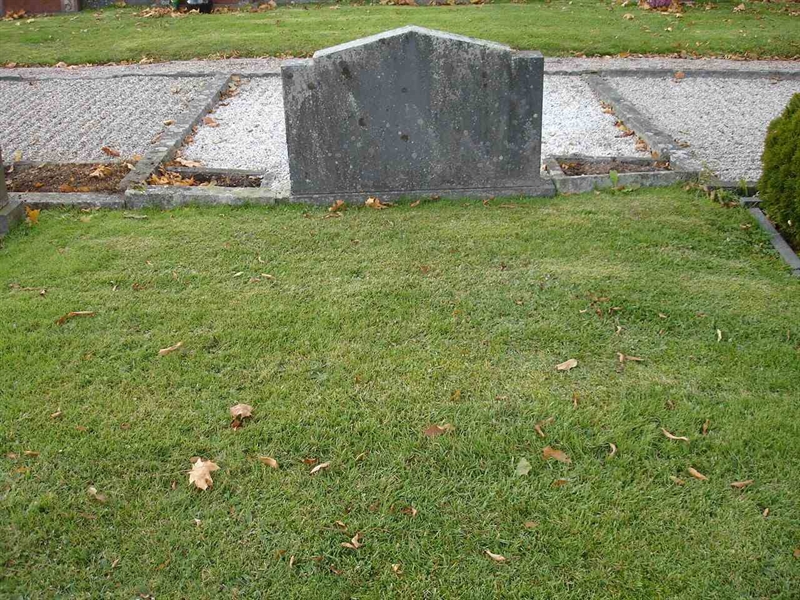 Grave number: FN N    22, 23