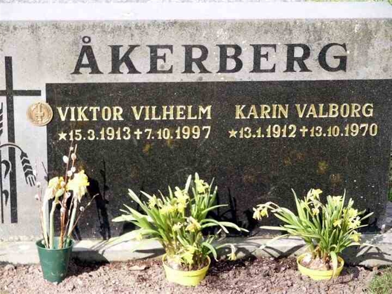 Grave number: 1 GF 02     89-90