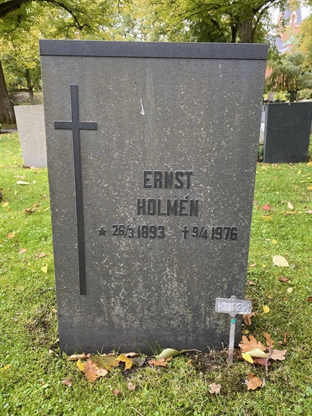 Grave number: 1 H   127