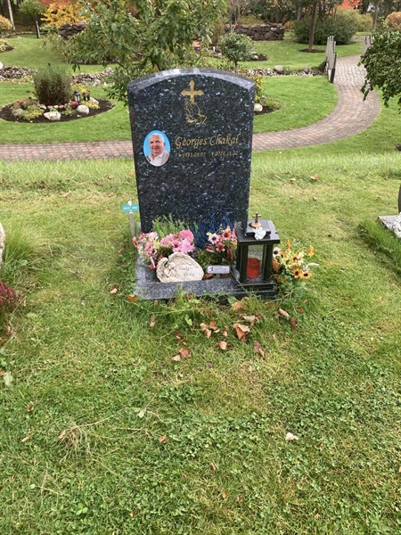 Gravnummer: 1 3 M/O   106