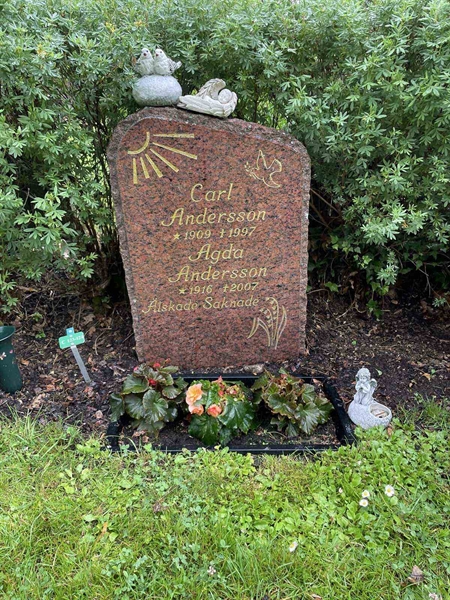 Hautatunnus: Kärn ny C   123-124